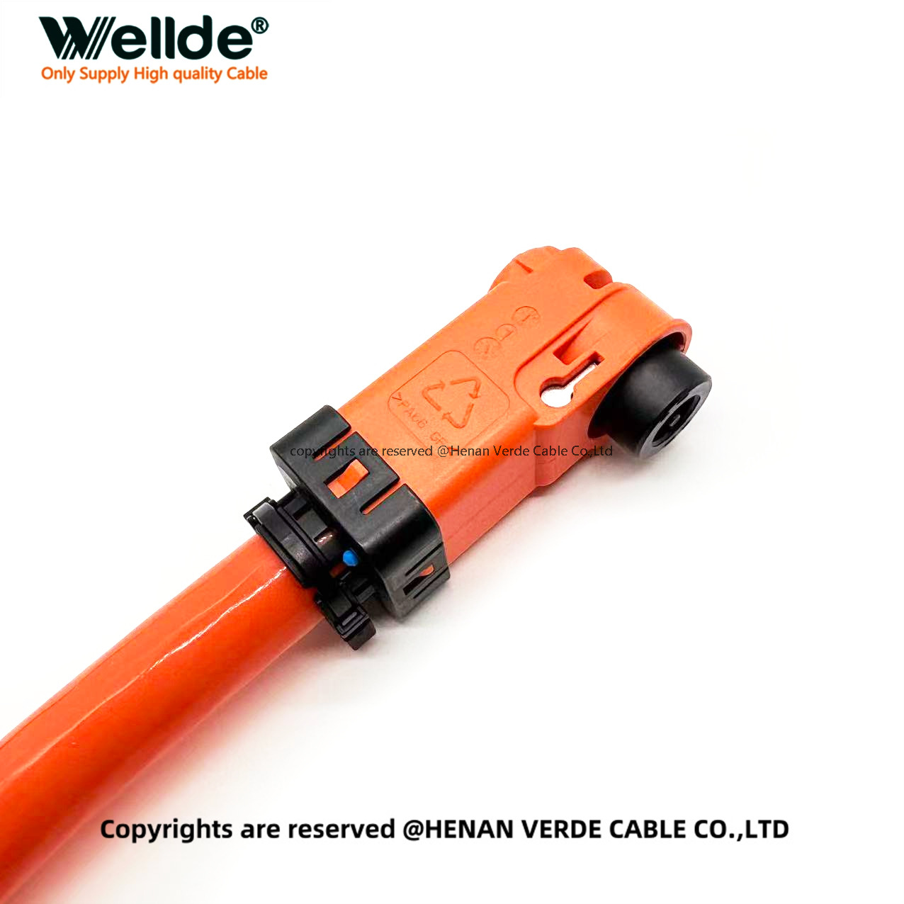 Quick-lock connector for EV battery pack