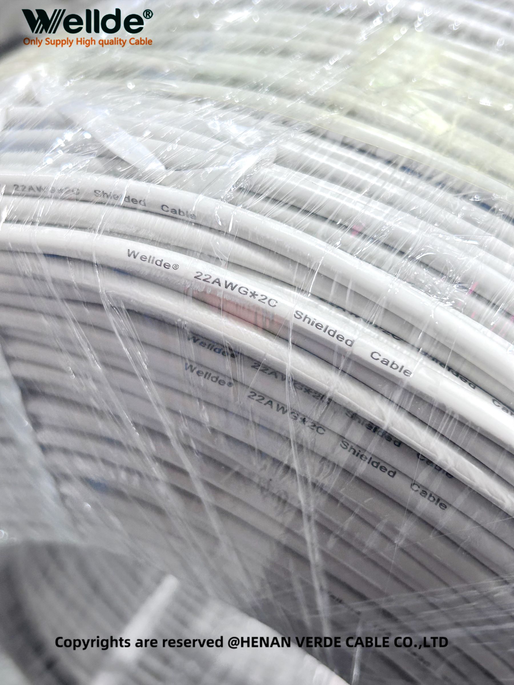 Durable 22 AWG Cable with 100% Foil Shielding